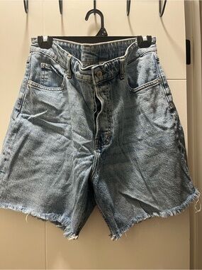 H&M 90s cut off shorts